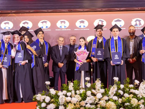 Graduation 600